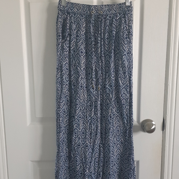 H&M long skirt - Picture 1 of 3